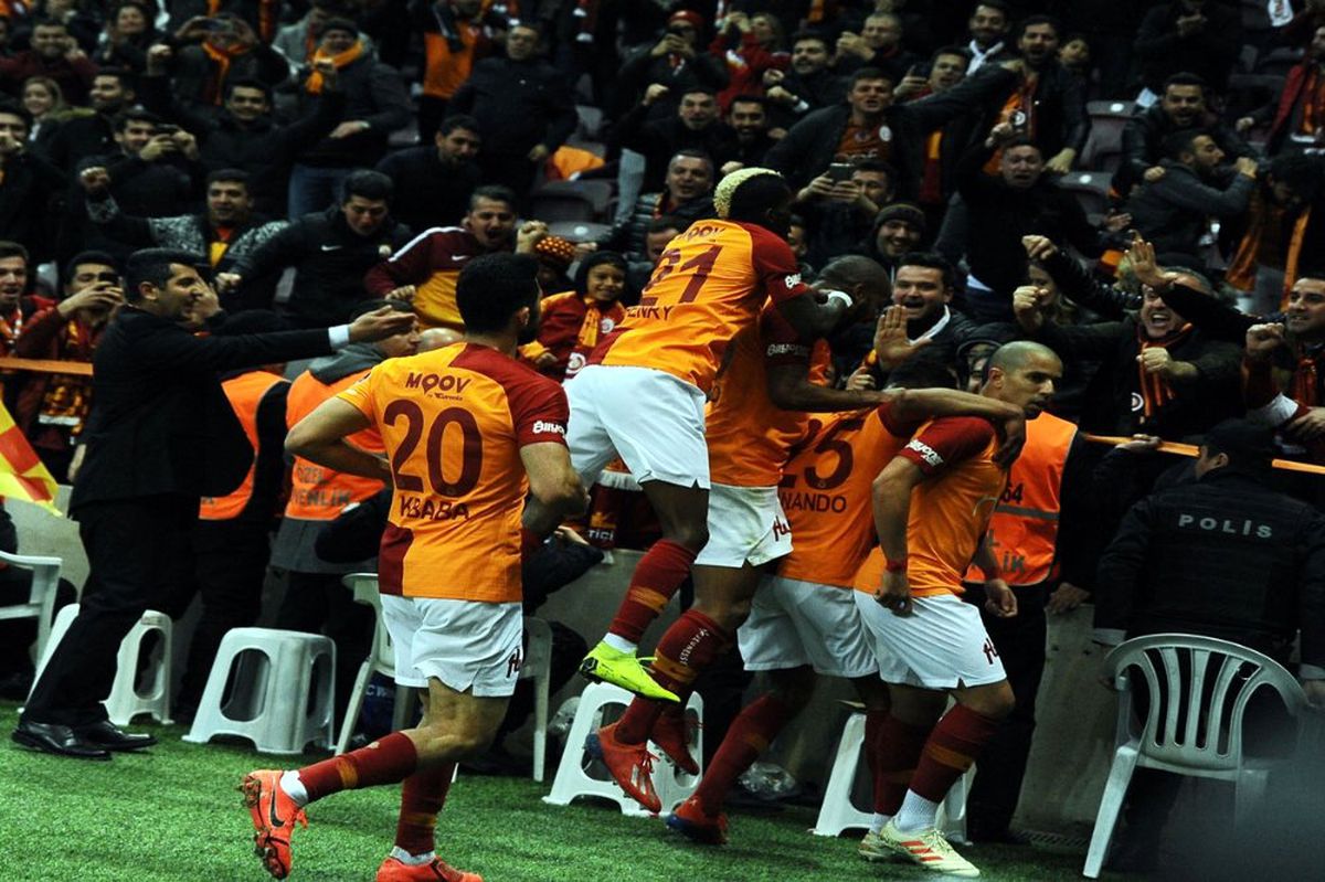 Galatasaray Evindeki Seriyi 33\'e Çıkardı