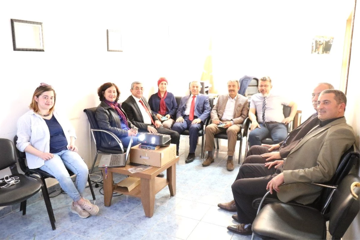 İyi Parti Kırşehir İl Başkanlığı, Belediye Meclis Üyelerine Eğitim Verdi