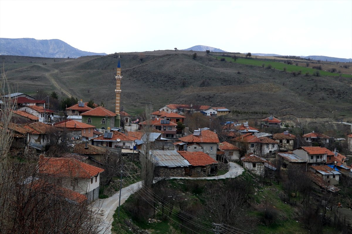 Muhtar ve Azalarının İsimleri Ayrı Yazılınca Seçim İptal Edildi