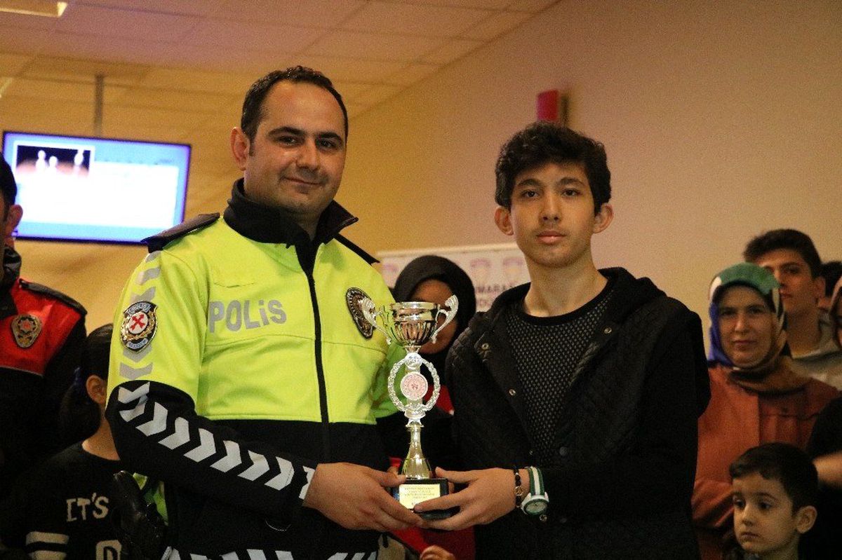 Şehit Polislerin Çocukları Bowling Turnuvasında Buluştu