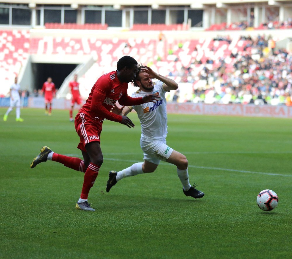 Spor Toto Süper Lig: Demir Grup Sivasspor: 0 - İstikbal Mobilya Kayserispor: 3 (İlk Yarı)