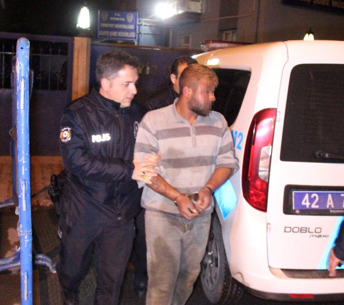 Annesi ve Karısı ile Hırsızlık Yaparken Yakalandı, "Başlık Parası İçin Çaldık" Dedi