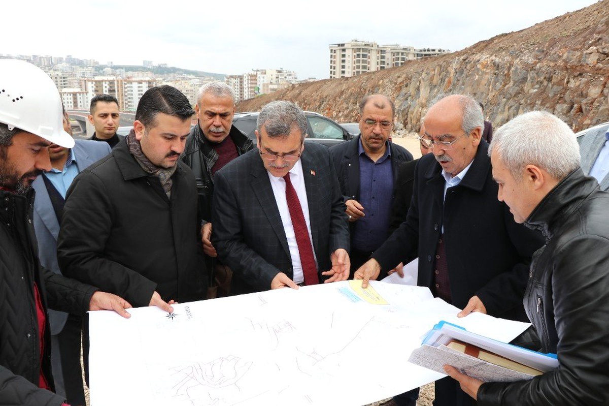 Beyazgül Çevik Kuvvet Köprülü Kavşağı\'nı İnceledi