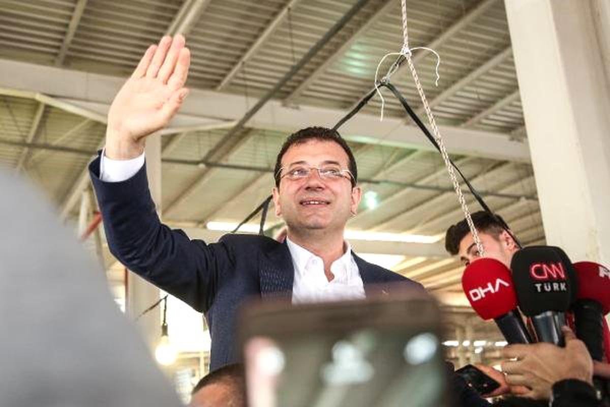 Ekrem İmamoğlu, Beylik Pazarı\'nı Ziyaret Etti