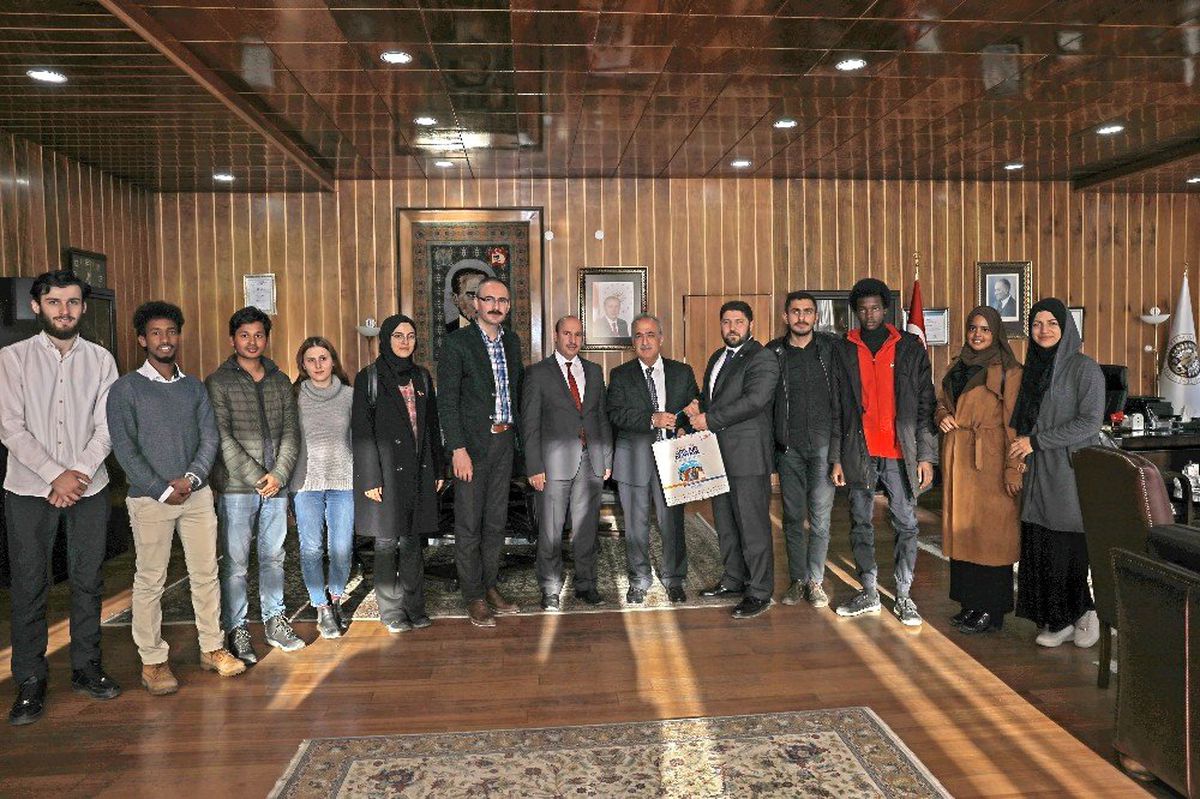 Erulder, Rektör Çomaklı\'yı Uluslararası Öğrenci Buluşmasına Davet Etti