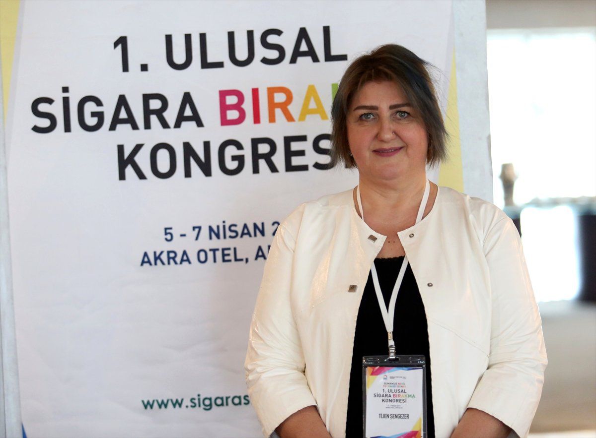 İnternette \'Beğeni Sevdası\' Sigarayla Mücadeleye Zarar Veriyor"