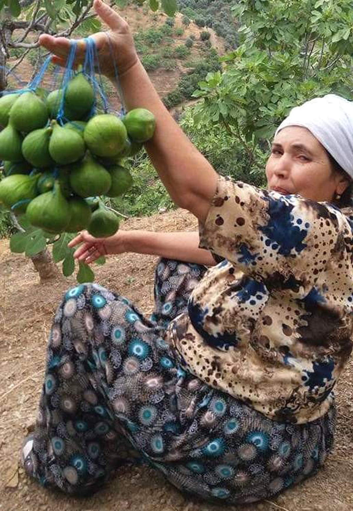 Karşıdan Karşıya Geçen Yayalara Otomobil Çarptı: 1 Ölü, 2 Yaralı