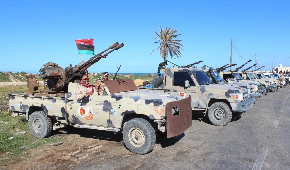Libya\'da Çatışmalar Sürüyor: 21 Ölü, 27 Yaralı