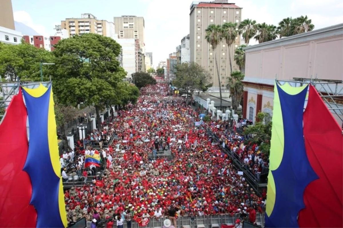 Maduro, Diyalog İçin Uruguay ve Meksika\'dan Yardım İstedi