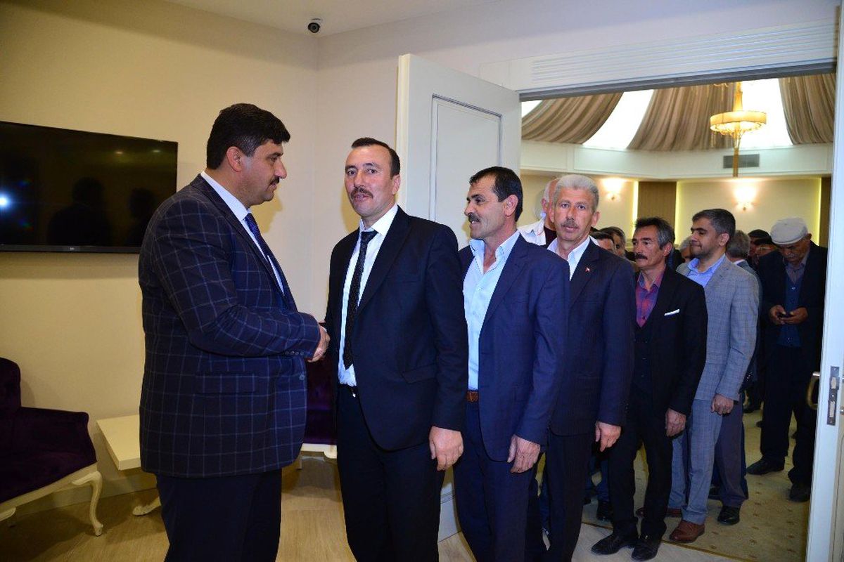 Muhtarlardan Başkan Oğuz\'a Ziyaret