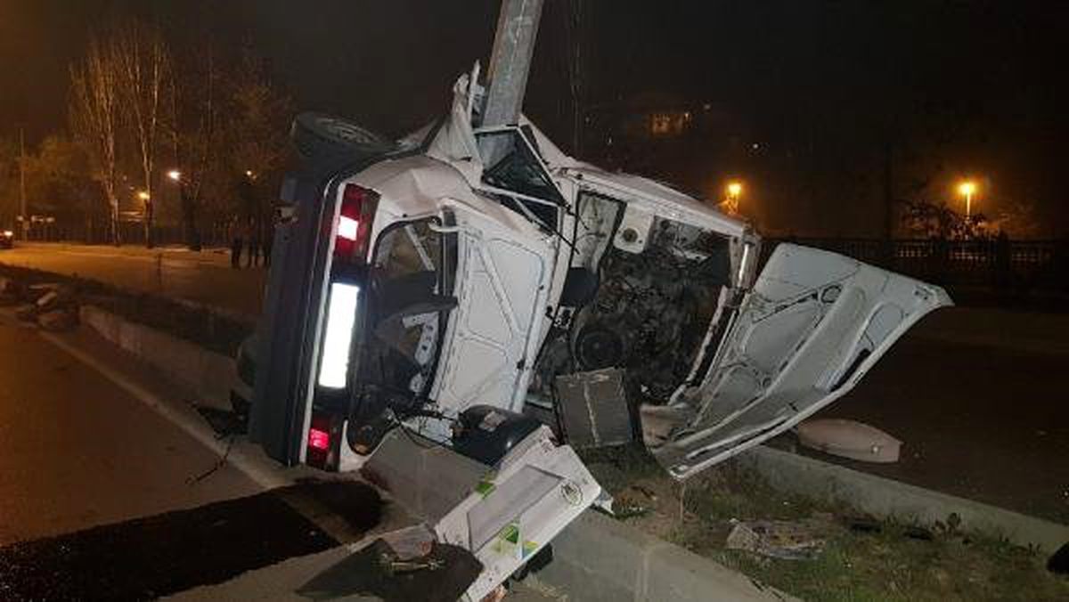 Nişan Dönüşü Kaza: 2 Ölü