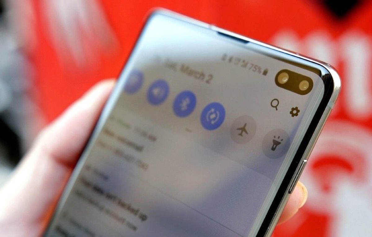 Samsung\'un İlk Çeyrek Kazancı, Geçen Yıla Göre Yüzde 60 Düştü