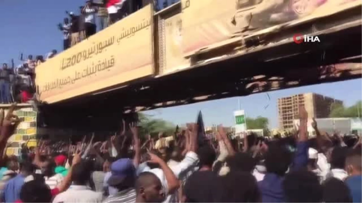 Sudan\'da Beşir Karşıtı Protestolarda Ölü Sayısı 3\'e Yükseldi