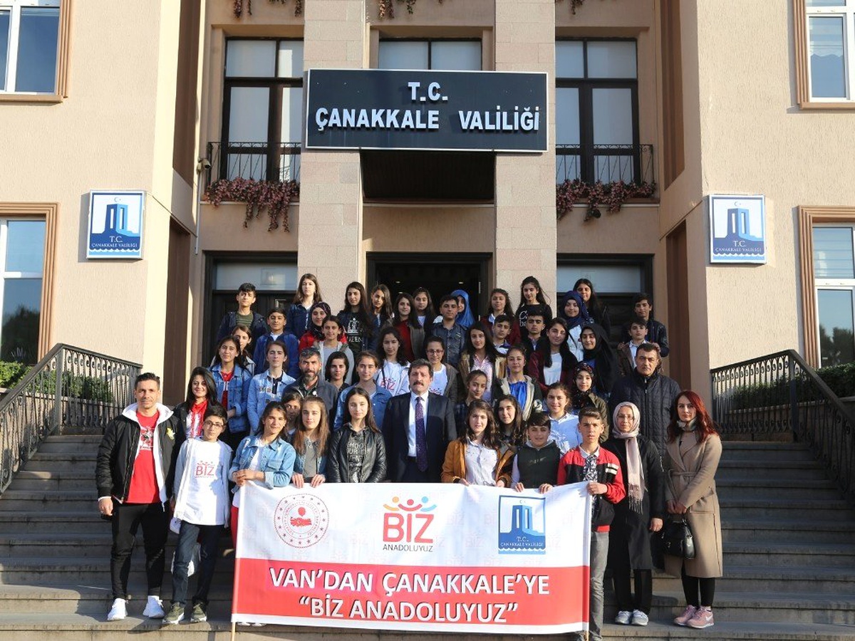 Van\'dan Çanakkale\'ye \'Biz Anadoluyuz\'