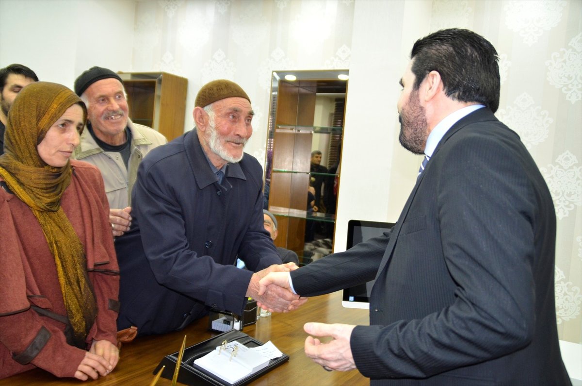 Ağrı Belediye Başkanı Savcı Sayan, Tebrikleri Kabul Ediyor
