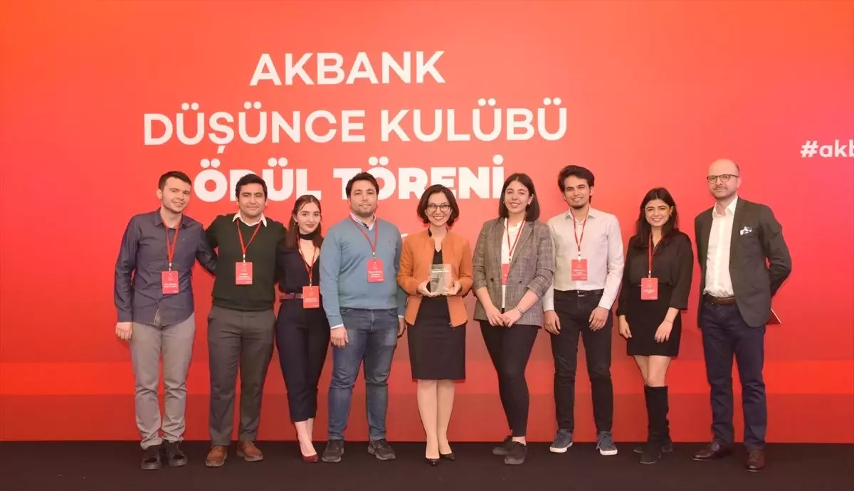 Akbank Düşünce Kulübü 11 Yaşında