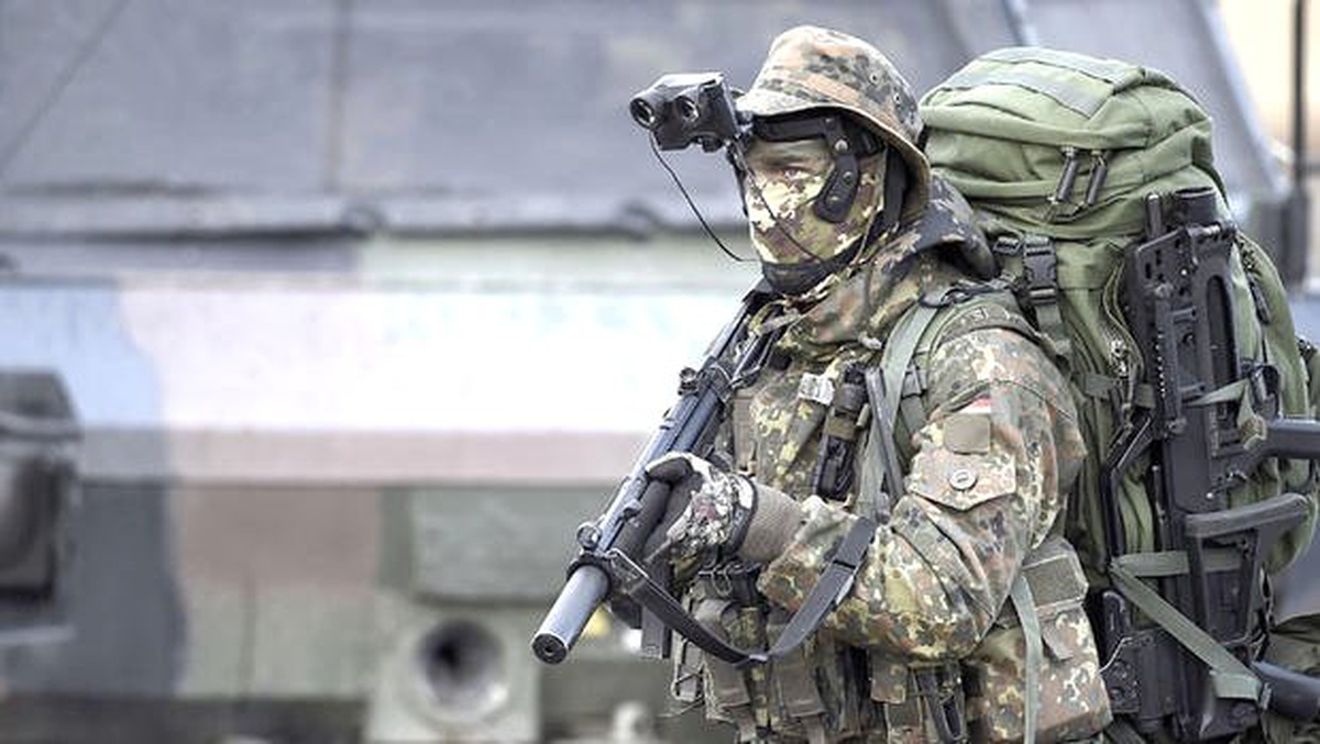 Alman Askerleri Amerikan Uçaklarıyla Gitti
