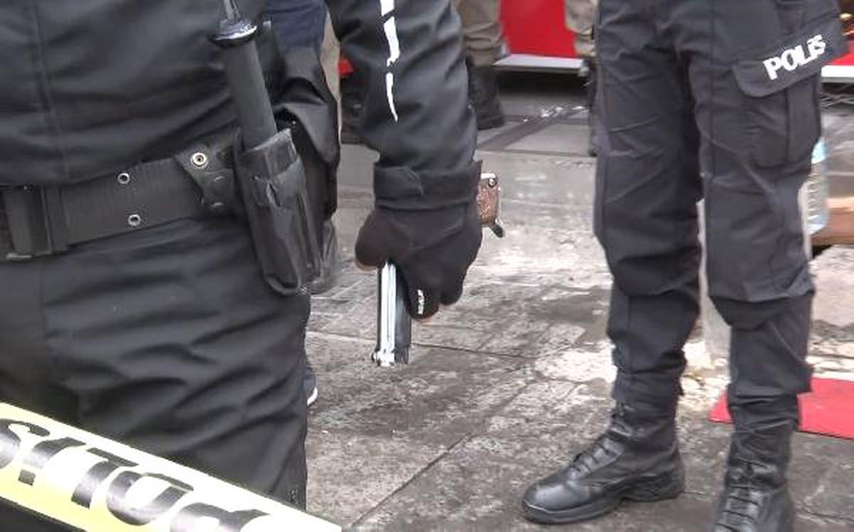 Ankara\'da Seyyar Satıcılar ve Taksicilerin Silahlı Kavgası