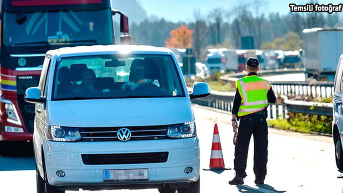 Avusturya Sınır Kontrollerini Uzatıyor