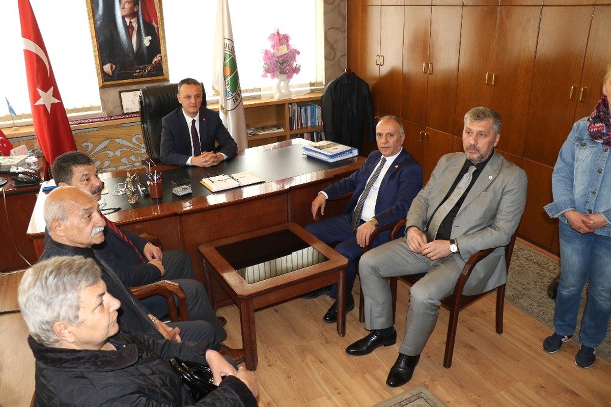 Başkan Alan\'ı Tebrik Eden Şanal, "Buruk Bir Ziyaret"