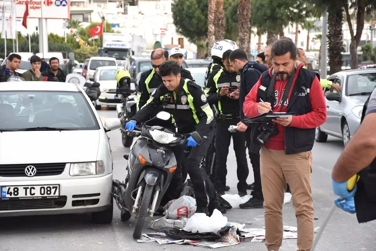 Beton Mikseri ile Çarpışan Motosikletin Sürücüsü Kadın Öldü