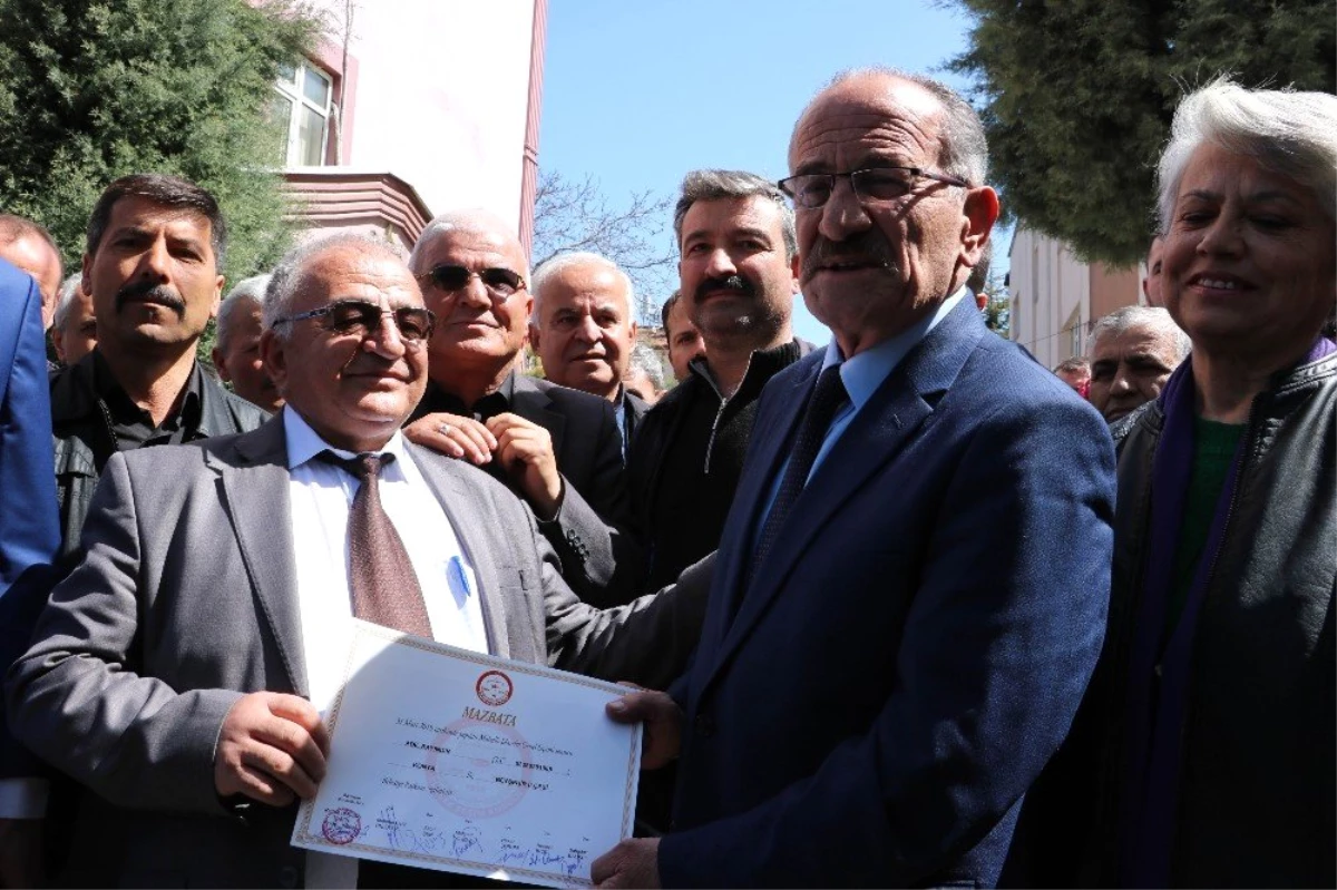 Beyşehir Belediye Başkanı Bayındır Mazbatasını Aldı