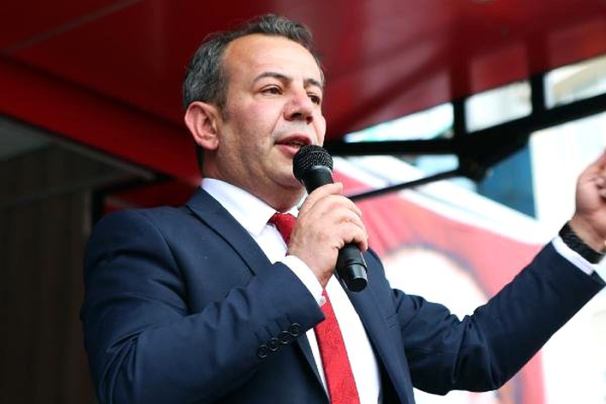 Bolu Belediye Başkanı Özcan\'dan \'Yabancılara Yardım Yapılmasın\' Talimatı