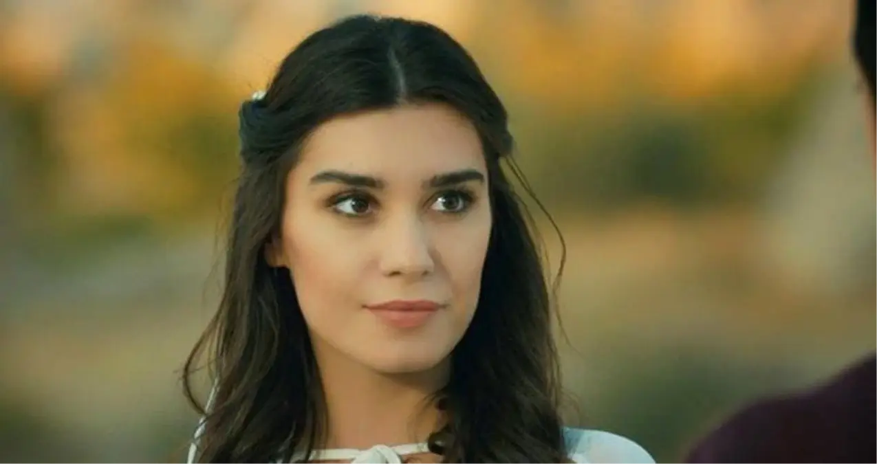 Sinan Akçıl\'dan Boşanacağı İddia Edilen Burcu Kıratlı Kimdir?