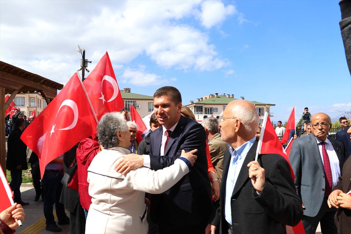 Burdur Belediye Başkanı Ercengiz Mazbatasını Aldı