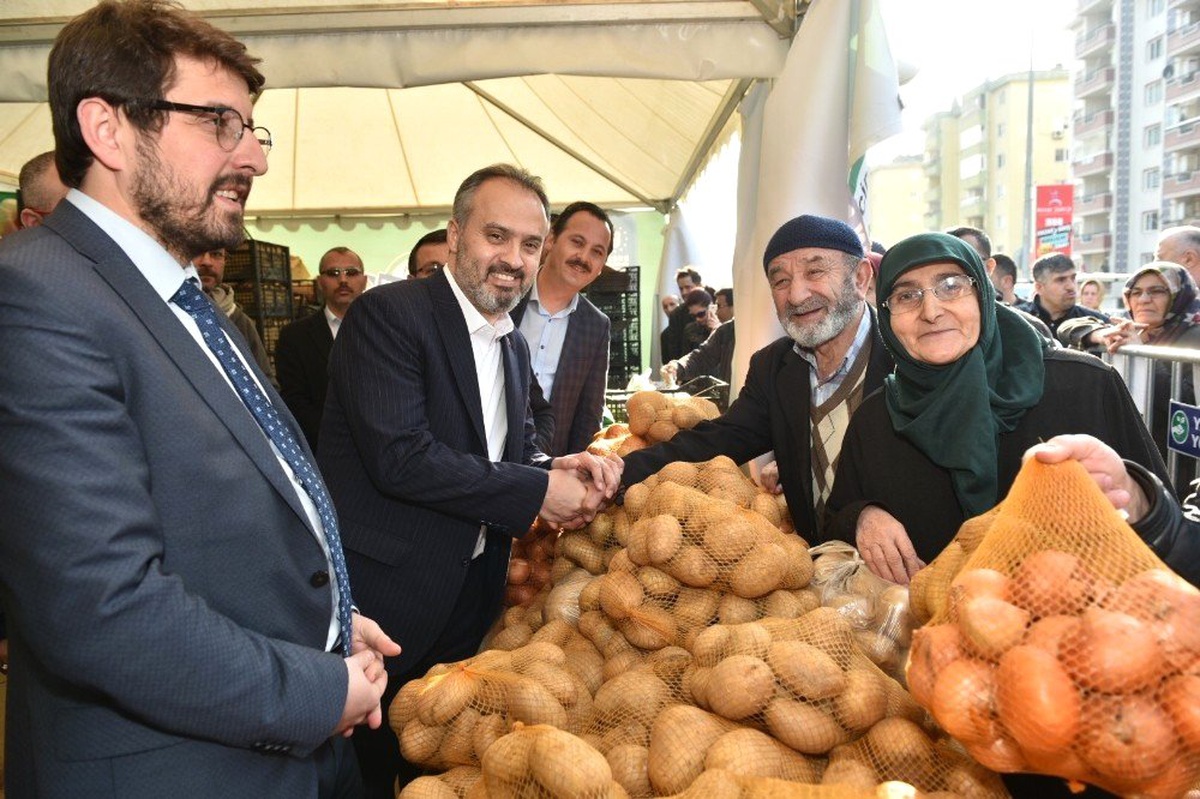 Bursalılar En Çok Ucuz Patatese Akın Etti