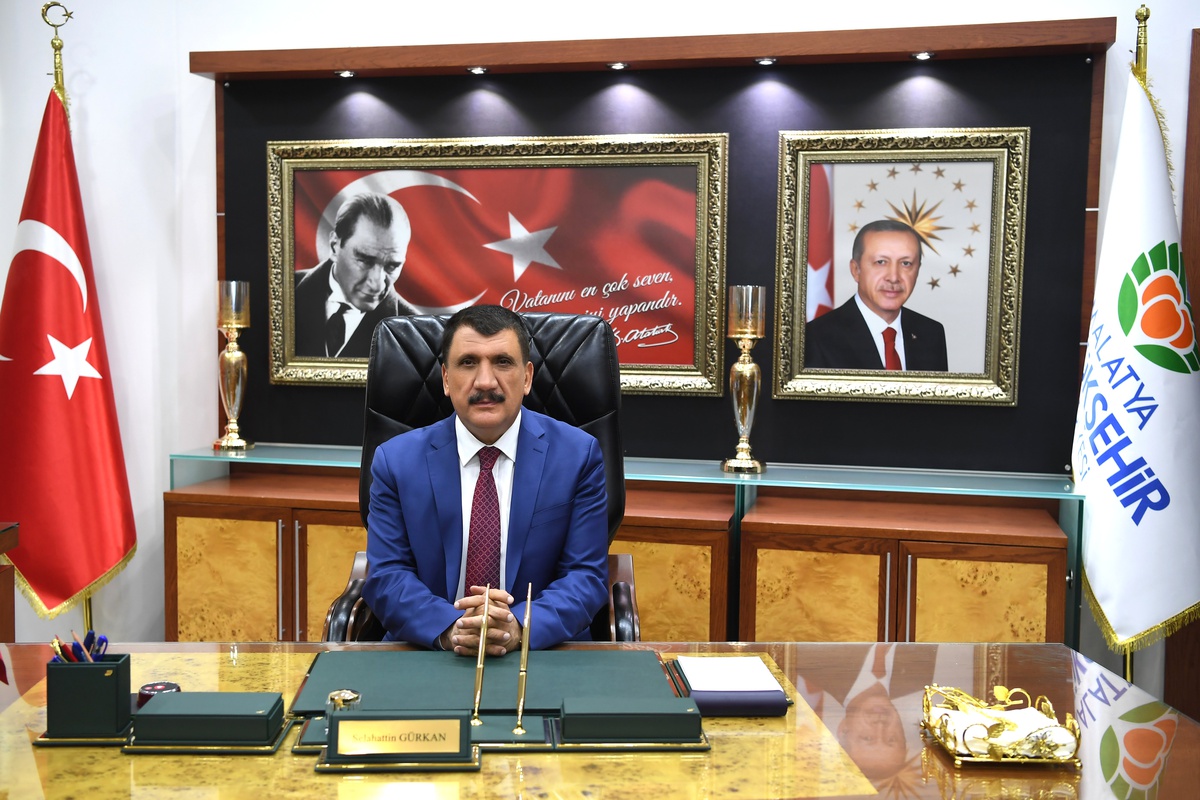Büyükşehir Belediye Başkanı Gürkan Polis Haftası Nedeniyle Kutlama Mesajı Yayınladı