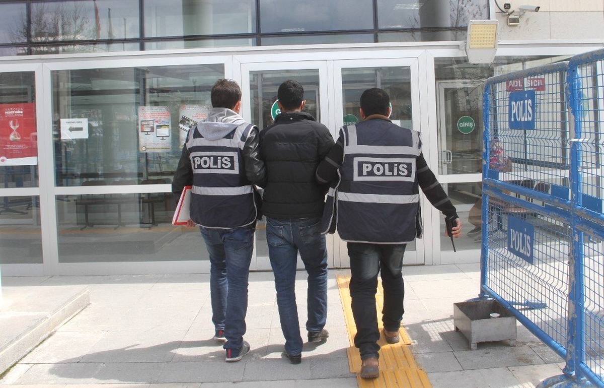 Elazığ\'da 25 Bin TL\'lik Malzeme Çalan Şüpheli Yakalandı