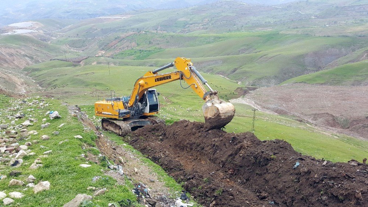 Heyelan Su İsale Hattını Tahrip Etti, Köyler Susuz Kaldı
