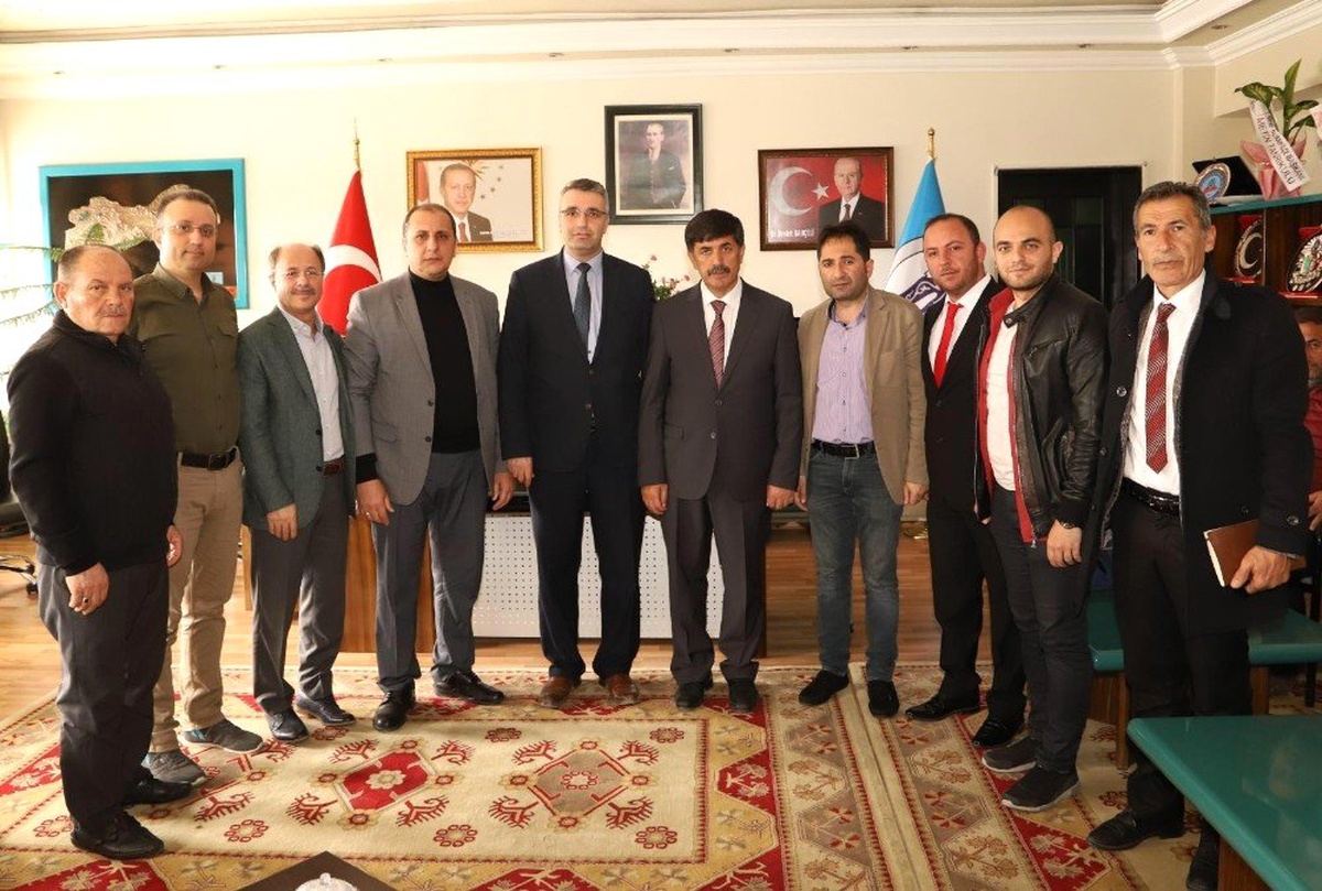 İhlas Grubundan Erzincan\'ın Yeni Belediye Başkanı Aksun\'a Ziyaret