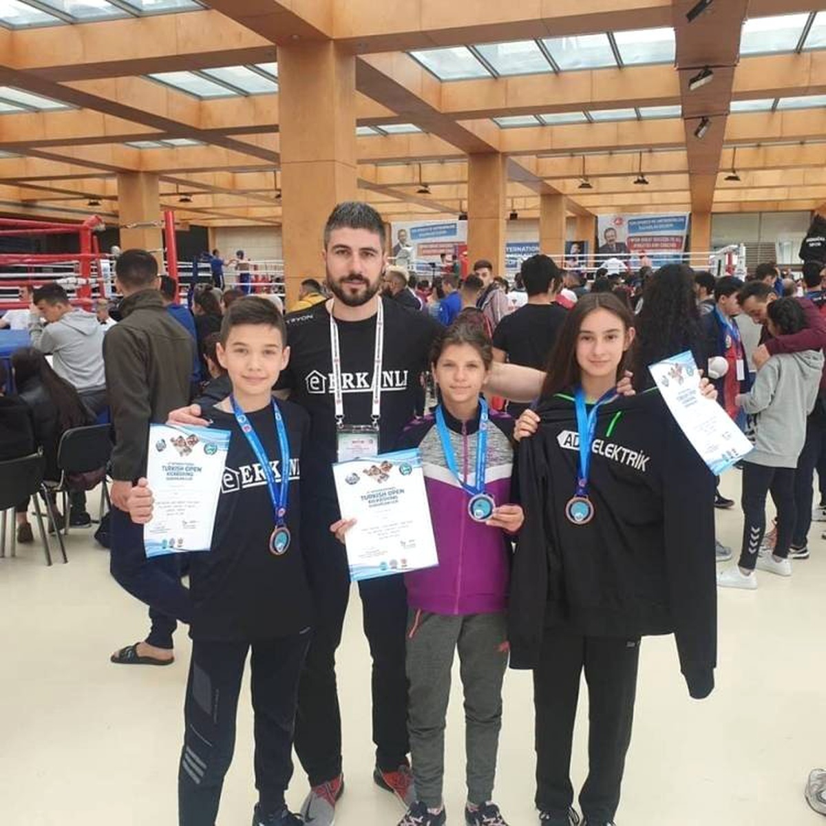 Pazaryeri Spor Kickboks Takımı\'ndan Büyük Başarı
