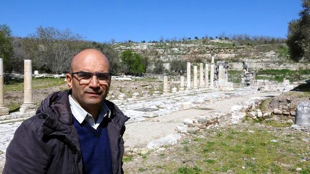 Roma İmparatoru\'nun Sütunları Ayağa Kaldırılcak