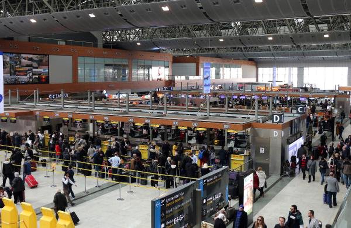 Sabiha Gökçen Havalimanı\'nı Taşınma Takvimi Boyunca 322 Bin Yolcu Kullandı