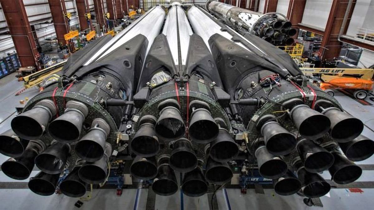 Spacex, Yeni Falcon Heavy Block 5 Roketinden İlk Görüntüleri Yayımladı