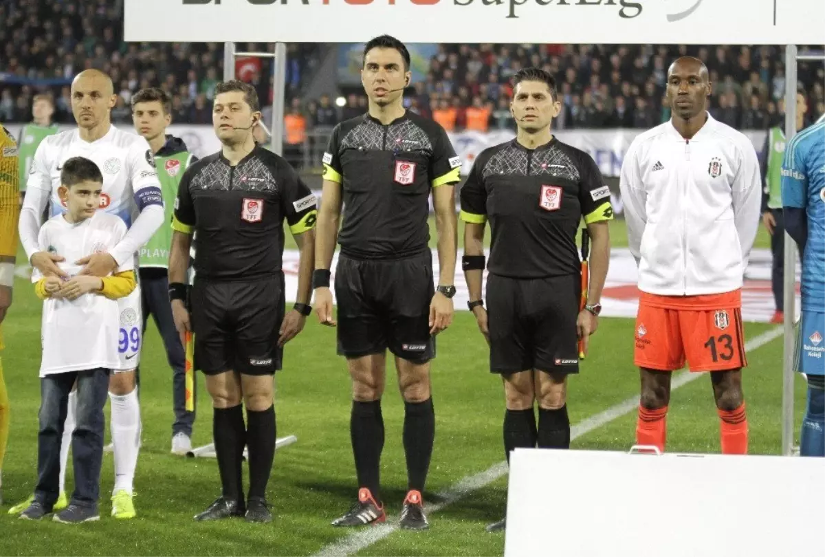 Spor Toto Süper Lig: Çaykur Rizespor: 0 - Beşiktaş: 2 (Maç Devam Ediyor)