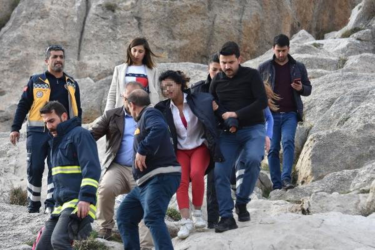 Suriyeli Kız Kayalıklarda İntihar Girişiminde Bulundu