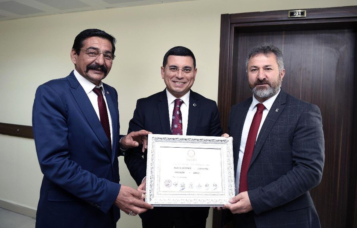 Tütüncü\'ye Coşkulu Karşılama
