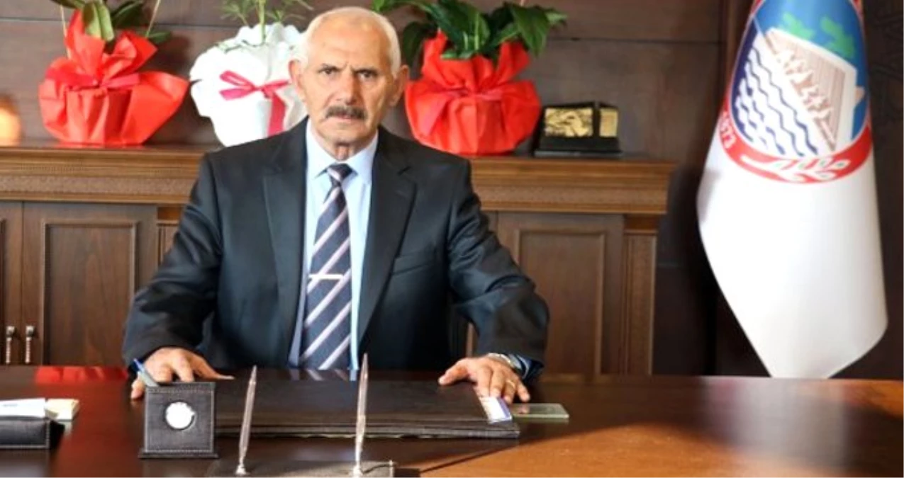 25 Yılda 3 Farklı Partiden 5 Kez Aday Olan MHP\'li İsim, Belediye Başkanı Seçildi