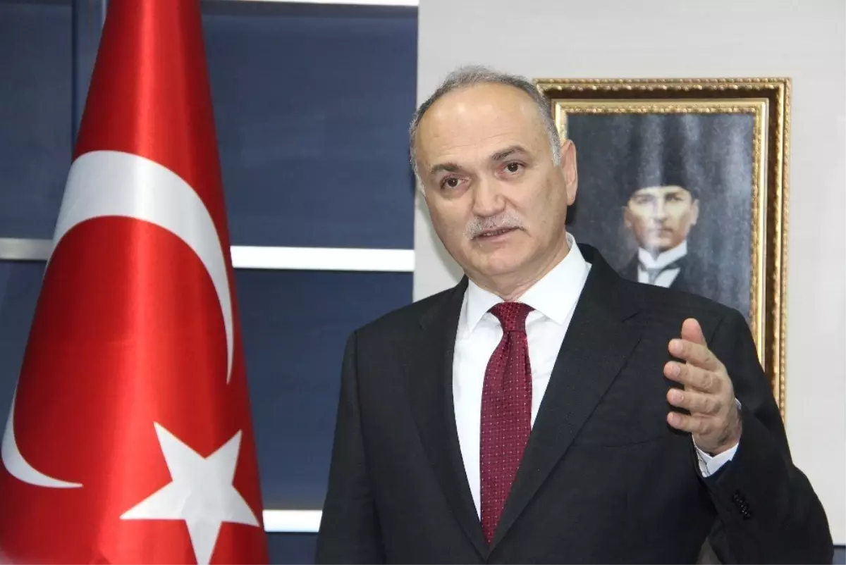 Başkan Özlü İlk Düzenlemeyi Makam Araçlarına Yaptı
