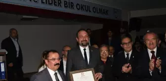 Başkan Utku Gümrükçü Görevine Başladı