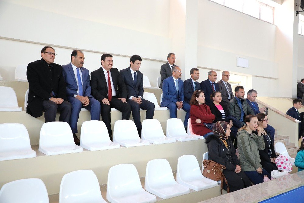 Erzincan\'da "Spor da Yaparım Kariyer De" Projesi