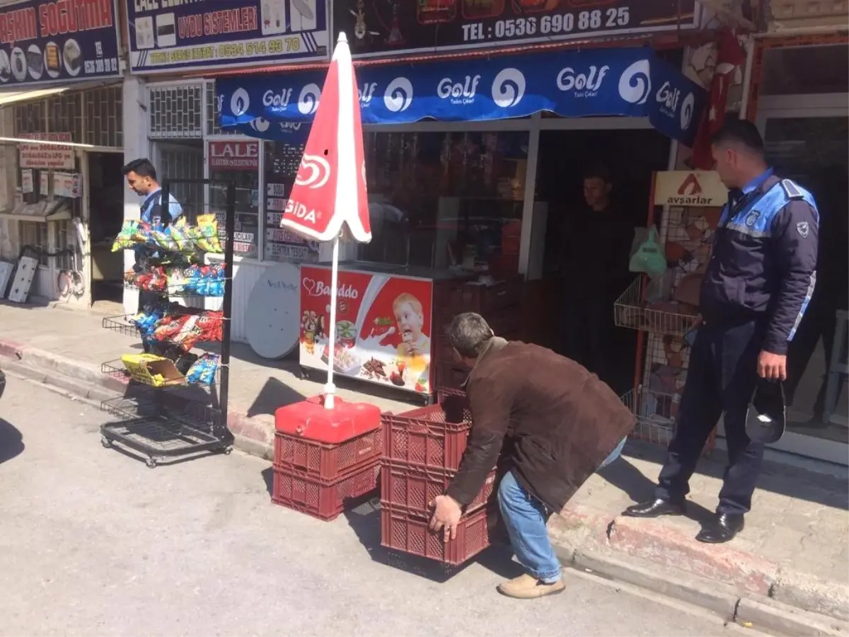 HBB Zabıta Ekipleri Kaldırım Denetimlerini Sürdürüyor