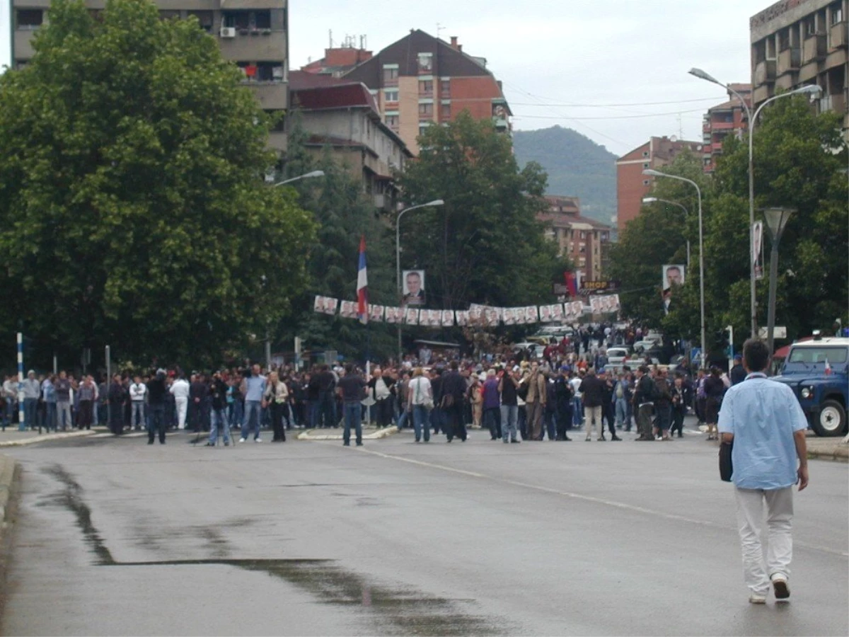 Kosova\'da Sırp Belediyelerde Olağanüstü Seçim