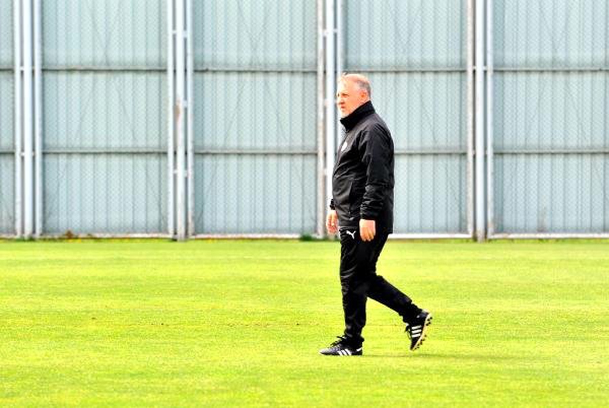 Mesut Bakkal, Bursaspor ile İlk Antrenmanına Çıktı