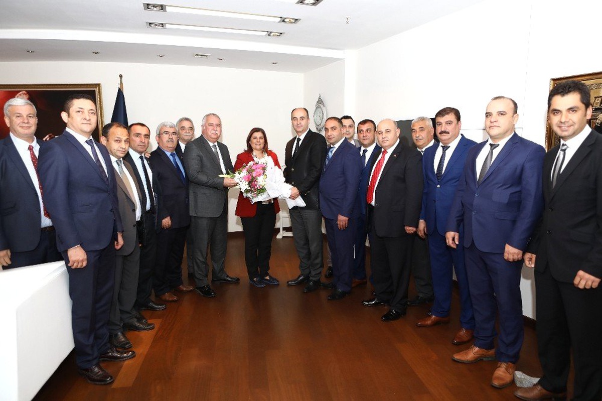 Şoförler, Başkan Çerçioğlu\'nu Makamında Ziyaret Etti