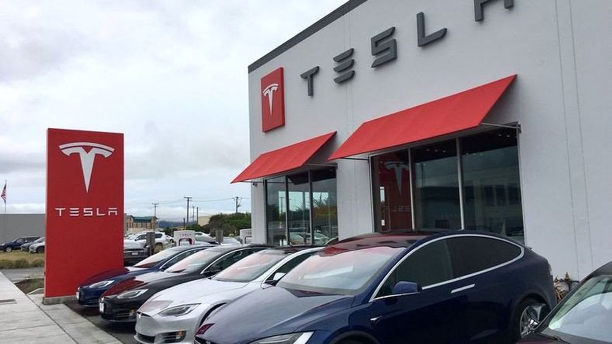 Tesla\'nın Kıdemli Küresel Güvenlik Müdürü Şirketten Ayrıldı